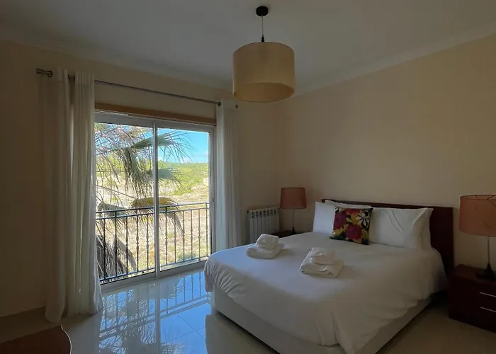 Sea Breeze Escape Апартаменты Прайя-дель-Рей